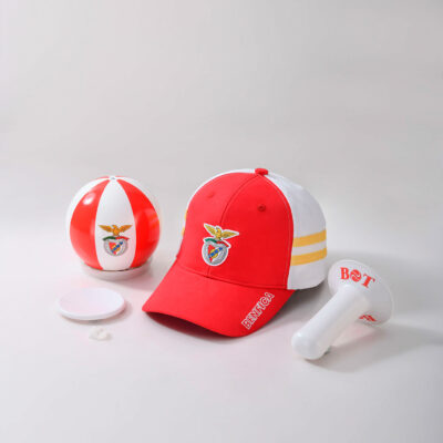 Boné LED oficial SL Benfica Ball On Top com bola luminosa vermelha e branca e sistema magnético completo